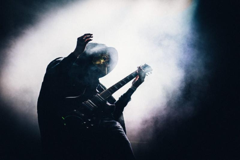 B R I Q U E V I L L E